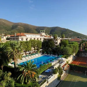 Oliveto 3*, Ceriale Italy